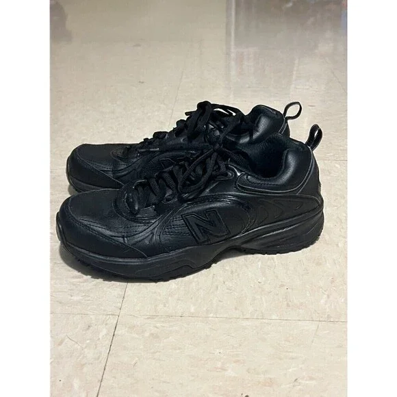 New Balance Black Slip Resistant Shoes for Crews - Picture 6 of 9